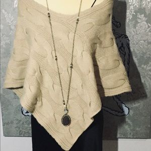 100% Cashmere Poncho😍
